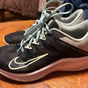Nike Quest 3 Running Shoes Black Teal Green Black CD0232-005 Womens Size 8.5